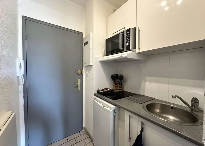 Hyealb - Pour 3 Personnes Sur Le Port D'hyeres דירה *